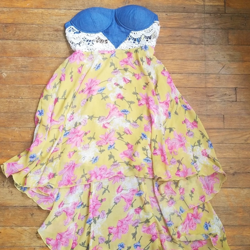 Rachael & Chloe dress size medium